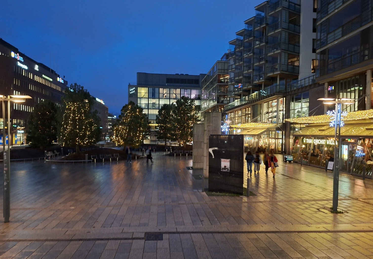 Plac Senacki w Helsinkach w świątecznej atmosferze